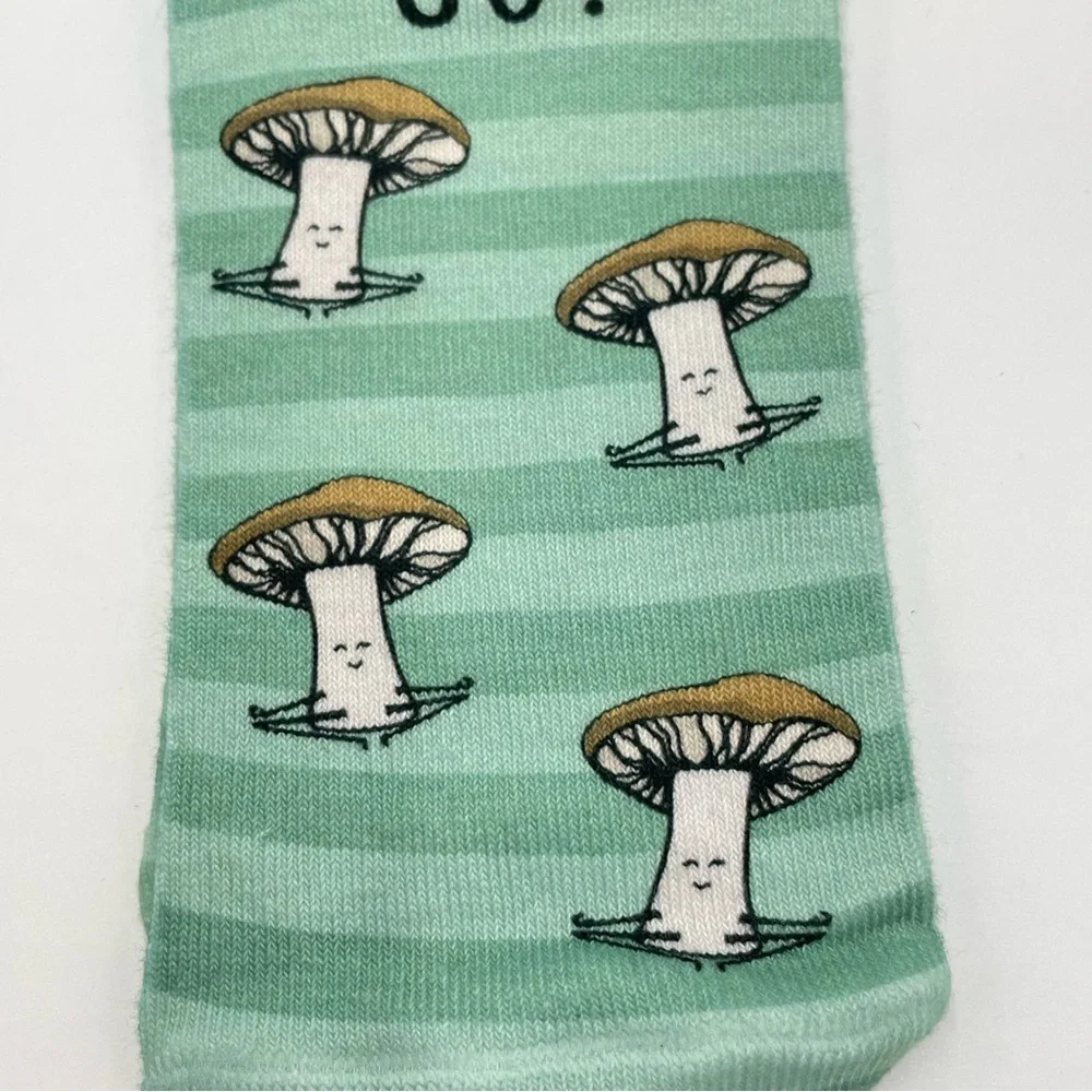 Let That Shitake Go Socks Mushroom Novelty Unisex‎ Pun Green Stripe One Size NWT